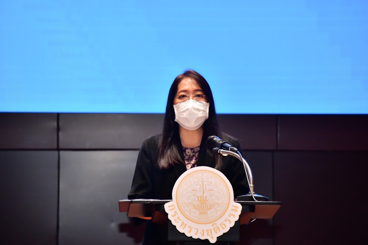 รูป ﻿โครงการทบทวนผลการดำเนินงานและจัดทำแผนปฏิบัติการป้องกันและปราบปรามการทุจริต และแลกเปลี่ยนเรียนรู้การส่งเสริมคุ้มครองจริยธรรม กระทรวงยุติธรรม ประจำปีงบประมาณ พ.ศ. 2565